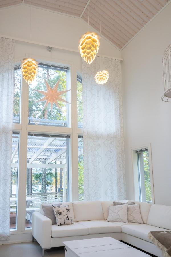 Luxurious Villa Kinos With Jacuzzi Rovaniemi Zewnętrze zdjęcie