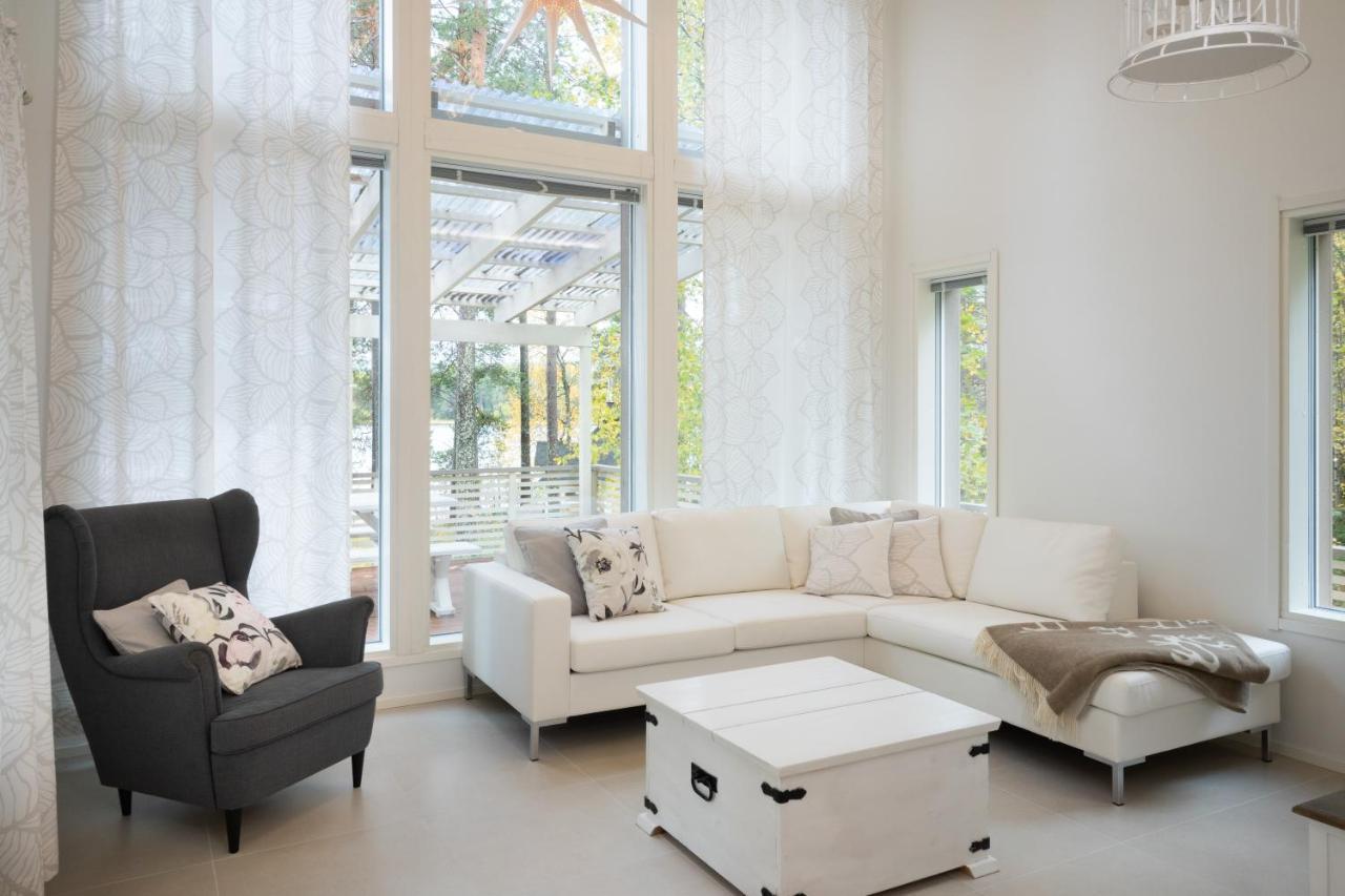 Luxurious Villa Kinos With Jacuzzi Rovaniemi Zewnętrze zdjęcie